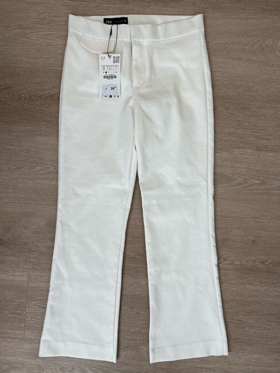 Zara Pants - Zara Y2K White Retro Women’s Size Small Pants with Slight Flare